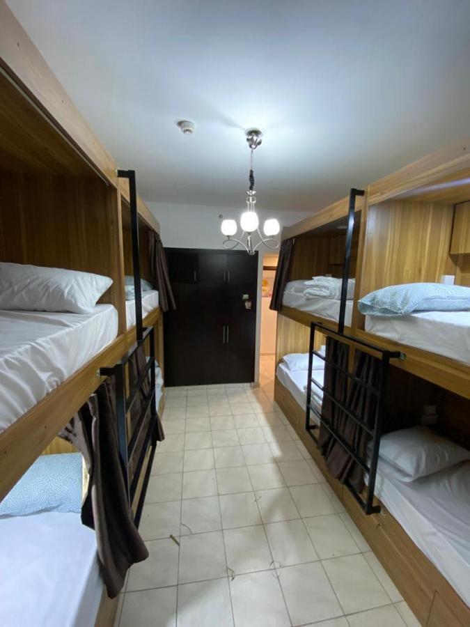 Elegance Hostel ドバイ エクステリア 写真